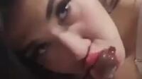 Gatidiosa prosti ex actriz en clases con su gatito