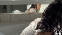 HERMOSA MUJER EN JACUZZI – STACY X3