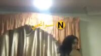 الجزء الثاني لبوة جميلة خالص بتتصور لعشيقها فديو وتفرجو علي قمصان النوم المثيرة بتاعتها – سكس الظلام