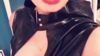 SOPHIE DEE – SEXY POLICIA TETONA LATEX