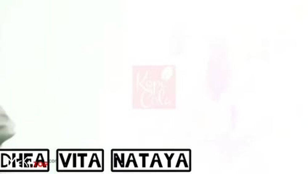 Bts Model Dhea Vita Nataya Sesi Foto Telanjang Dada Bts Model Dhea Vita Nataya Sesi Foto Telanjang Dada
