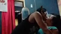 Video Bokep Tante Booking Brondong