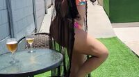 ELVIRA PALOMINO – RICA PERUANA DESNUDA EN LA PISCINA PARTE 1