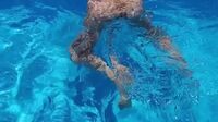 ELVIRA PALOMINO – PERUANA DESNUDA EN LA PISCINA PARTE 3