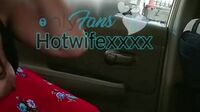 Hotwifexxxx Latina realiza trio en automóvil para OnlyFans Latino